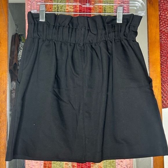 Zara trf Collection Solid Black Paper Bag Waist Snap Skirt Size Medium - Picture 4 of 4